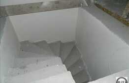 Triplex, 135 mp, teren 100 mp, zona linistita de case