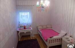 Casa cu 13 camere, 480 mp, 400 mp teren, partial mobilata, zona Andrei Muresanu!