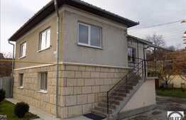 Casa cu 6 camere, 162 mp utili, 700 mp teren, la 5 min. de Centru!