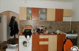 Vanzare casa, 80 mp utili cu teren de 200 mp, zona Paris