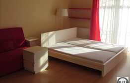 Casa de vanzare cu 8 camere, 420 mp, teren 1000 mp, imobil nou, zona linistita!