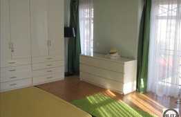 Casa de vanzare cu 8 camere, 420 mp, teren 1000 mp, imobil nou, zona linistita!