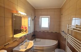 Apartament cu 2 camere, recent renovat, parcare, zona Florilor