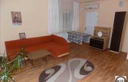 Casa cu 6 camere, 180 mp, 300 mp teren, mobilata, zona linistita!