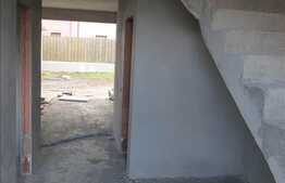 Casa insiruita 155 mp, teren 350 mp, semifinisata, in Buna Ziua