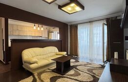 Apartament 2 camere,  52 mp, etaj intermediar, parcare, 2 balcoane, zona Terra