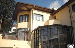 Casa cu pozitie unica, 576 mp utili, piscina interioara! Expozitie sudica!