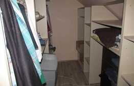 Casa individuala cu 170 mp utili, teren de 690 mp, zona de case!