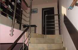 Casa individuala cu 170 mp utili, teren de 690 mp, zona de case!