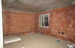 Triplex 4 camere, 100 mp, teren de 140 mp! Termen finalizare IANUARIE 2017!