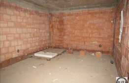 Triplex 4 camere, 100 mp, teren de 140 mp! Termen finalizare IANUARIE 2017!