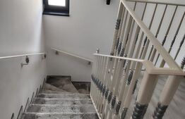 Casă individuală finisată 5 camere, 166 mp utili, cu panoramă deosebită, Dezmir