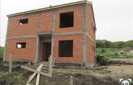 Vanzare casa 110 mp, 500 mp teren, semifinisata, zona linistita de case si vile