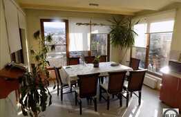 Casa individuala, 360 mp utili, 1450 mp teren, zona de case