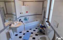 Casa individuala, 360 mp utili, 1450 mp teren, zona de case