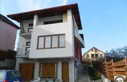 Casa individuala de vanzare, 300 mp utili, 850 mp teren!