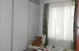 Casa cu 5 camere, 150 mp, 337 mp teren, zona semicentrala!