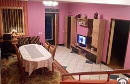 Casa de vanzare, 257 mp utili, cu teren 1840 mp, front 14 ml, zona linistita