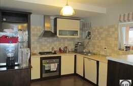 Vanzare vila cu 280 mp utili, zona nou dezvoltata, teren de 700 mp!