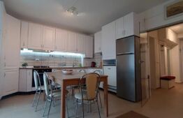 Aparatment 4 camare, semidecomandat, cu gradina de 144 mp, Europa