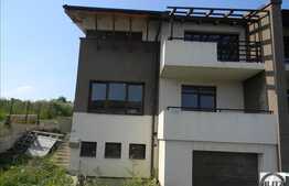 Vanzare casa individuala, 220 mp, 378 mp teren, zona de case si vile