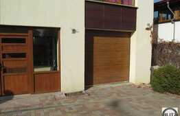 Casa de vanzare, 320 mp utili, teren 700 mp, zona linistita de case!