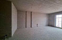 Apartament 2 camere, etaj intermediar, orientare estica, zona Vivo 
