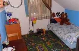 Casa cuplata, 155 mp utili, 270 mp teren, zona semicentrala