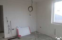 Duplex de vanzare cu 106 mp utili, teren de 200 mp, finalizat in 2015!