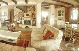 Casa individuala 260 mp utili, teren de 680 mp! Imobil finalizat in 2014!