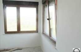 Vanzare casa individuala, 230 mp, 1300 mp teren, zona linistita de case si vile