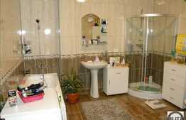 Casa de vanzare, 200 mp, cu teren de 700mp, zona Dambul Rotund!