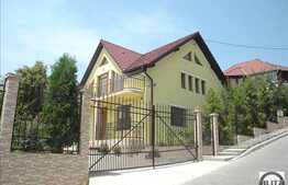 Casa de vanzare, 200 mp, cu teren de 700mp, zona Dambul Rotund!