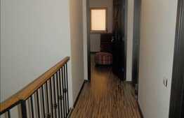 Casa insiruita cu 4 camere, 120 mp utili, 120 mp teren, mobilata,zona linistita!