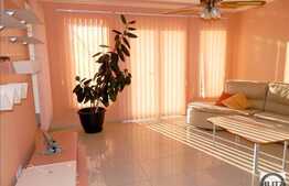 De vanzare casa, 275 mp cu teren 432 mp, zona Campului