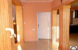 De vanzare casa, 275 mp cu teren 432 mp, zona Campului