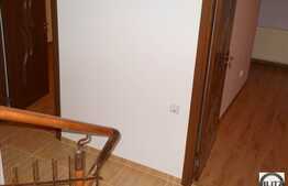 Triplex cu 6 camere, superfinisat, 190 mp utili!