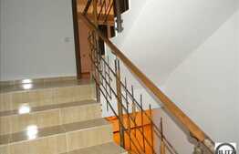 Triplex cu 6 camere, superfinisat, 190 mp utili!
