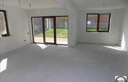 Casa individuala 203 mp, teren 500 mp, zona linistita de case!