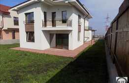 Casa individuala 203 mp, teren 500 mp, zona linistita de case!