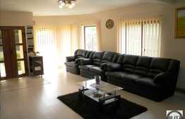 Vanzare casa 240 mp utili, teren 300 mp, imobil nou, zona Faget