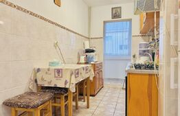 Apartament 3 camere, decomandat, etaj 3/4 - zona Astra 
