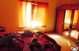 Vanzare casa individuala, 245 mp utili, 300 mp teren, zona linistita