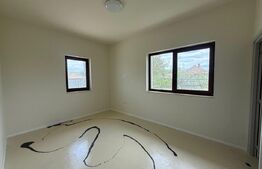 Casa finisată, pe un nivel, 4 camere, 114 mp, 750 mp teren, Jucu de Mijloc