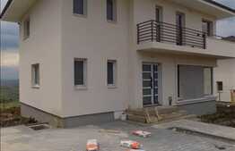 Vanzare casa individuala, 137 mp utili, 490 mp teren, zona linistita