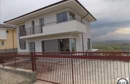 Vanzare casa individuala, 137 mp utili, 490 mp teren, zona linistita