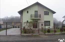 Casa la cheie, 140 mp, 300 mp teren, front de 16,5 ml, zona Faget!