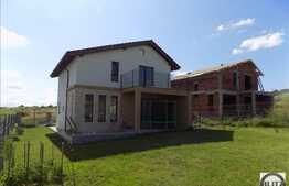 Vanzare casa individuala, 115 mp utili, 451 mp teren, zona linistita