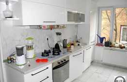 Casa terasata 135 mp utili, teren 200 mp, ultrafinisata, pozitie privilegiata