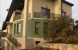 Casa cu 6 camere, 350 mp, 500 mp teren, partial mobilata!